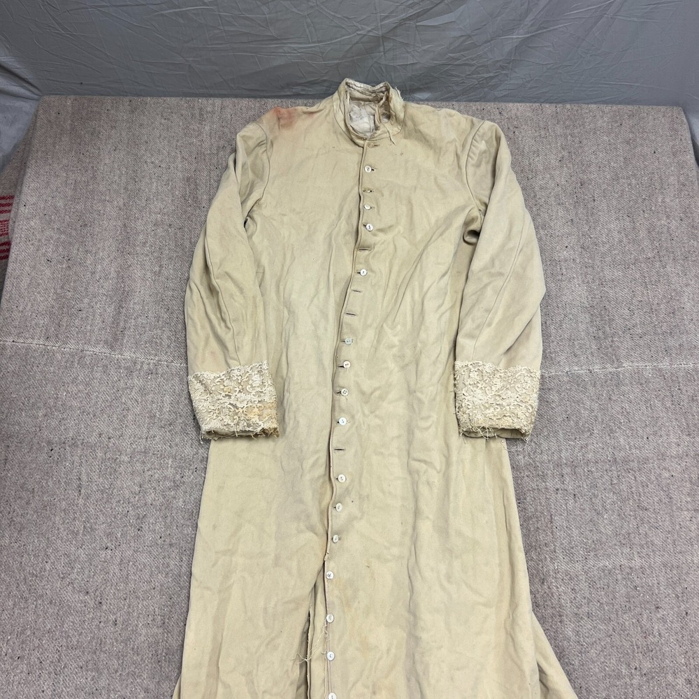 Vintage Victoria Era Long Coat Women's 1800s White Antique‎